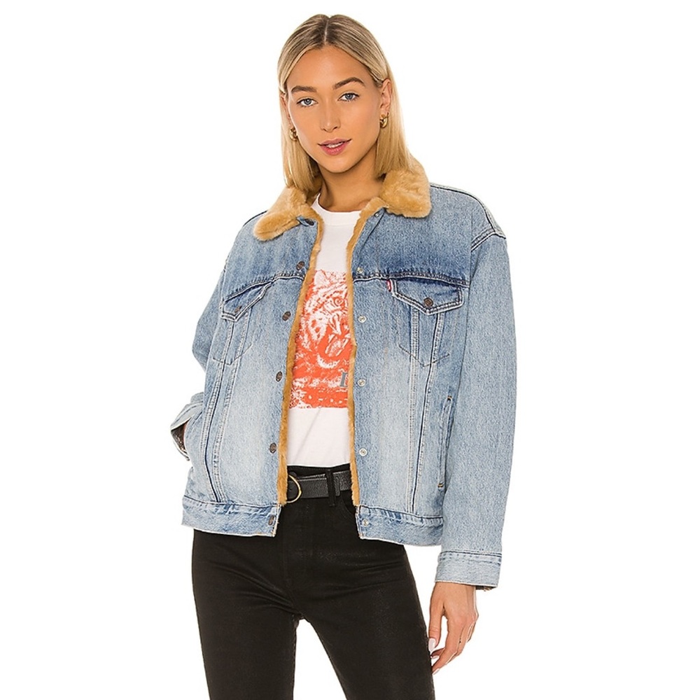 LEVI’S KARA OVERSIZED REVERSIBLE FAUX FUR JACKET